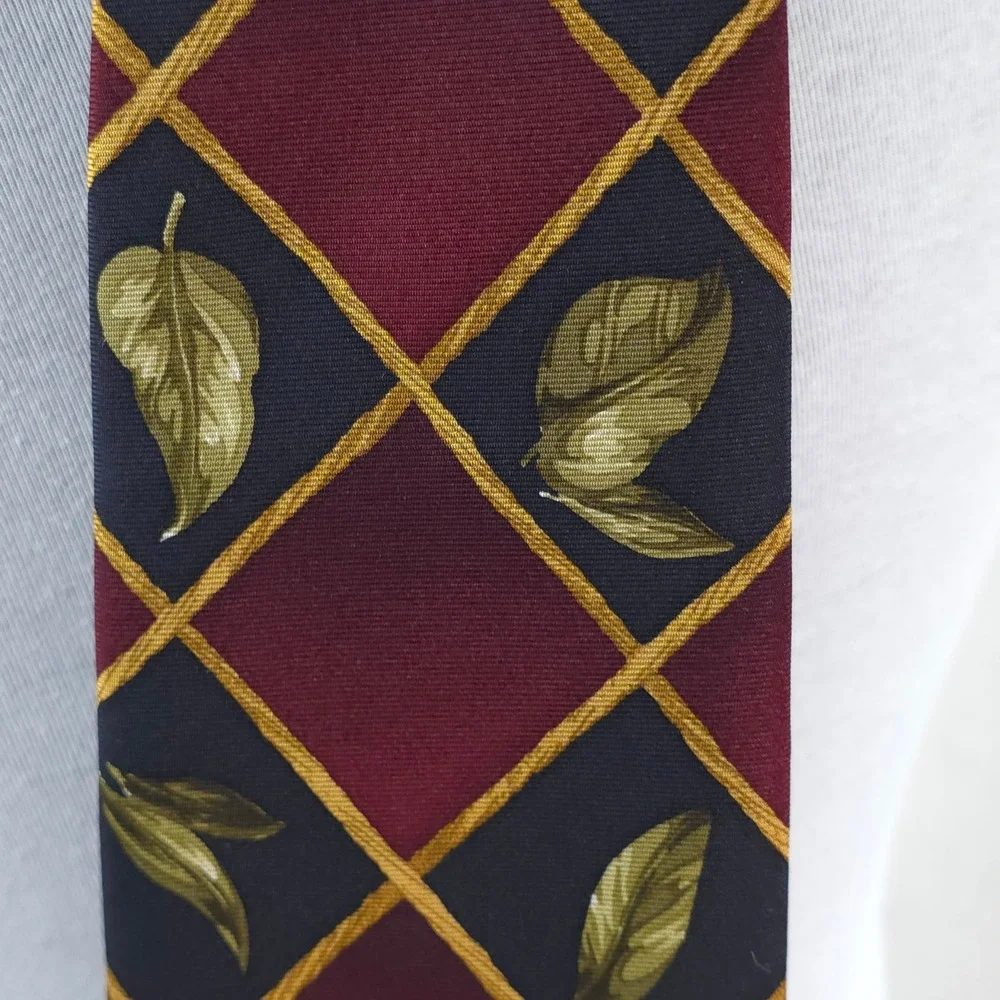 Colours by Alexander Julian Silk Tie Leaf Diamond Burgundy Mens OS Dark Academia